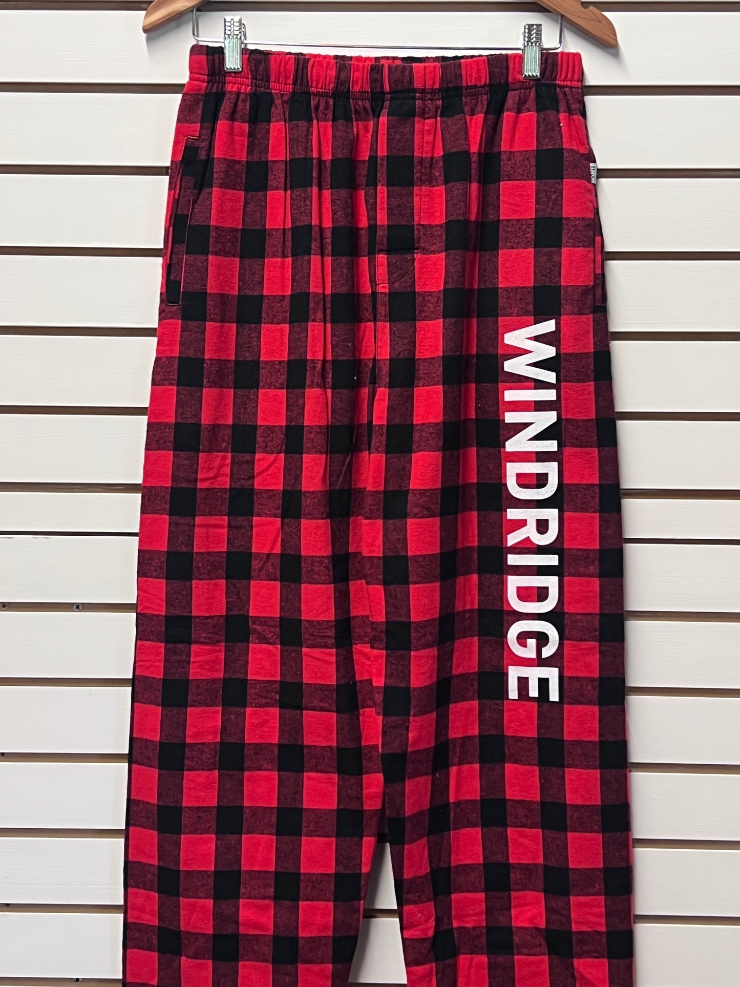 Flannel Men's Lounge pant in plaid with Windridge branding.
